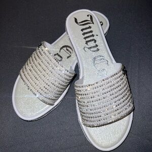 Juicy contour slide sandals